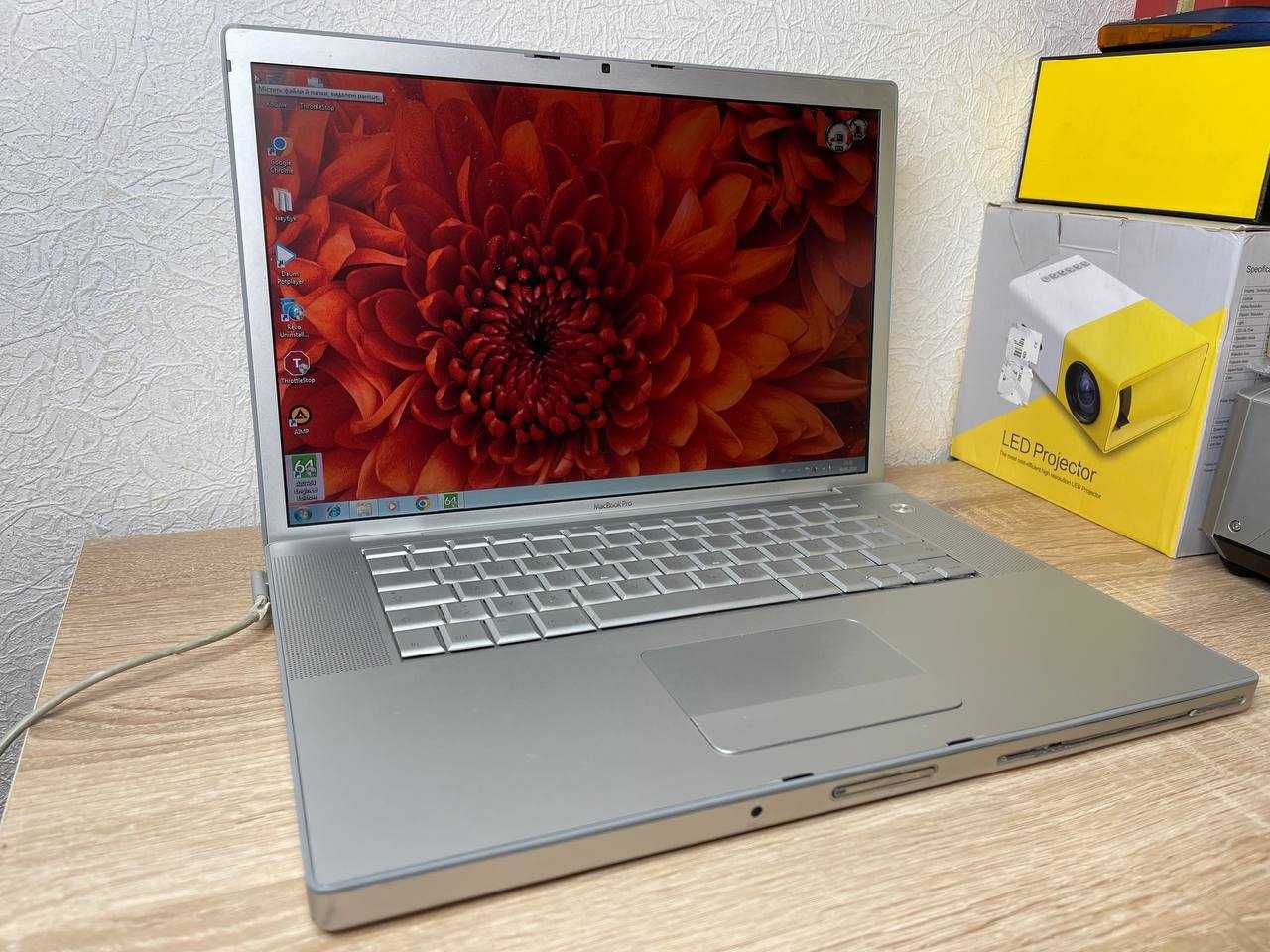 Ноутбук Apple MacBook Pro 15" A1150 раритет в доброму стані