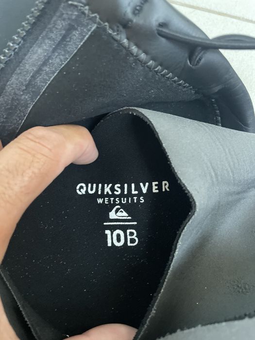 Quicksilver 4x3 tamanho 10