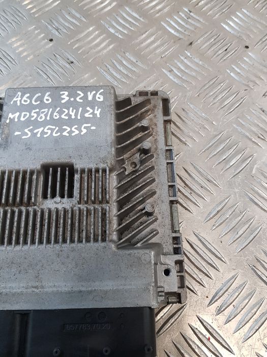 Sterownik Silnika 4F1907559 4F1910559N 5Wp45018 Audi A6 C6 3.2 V6 05R-