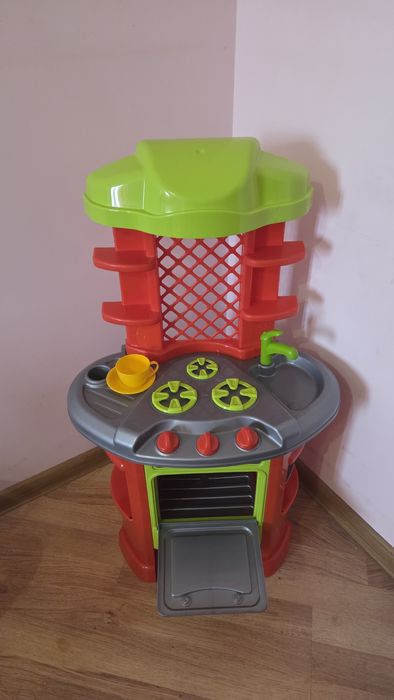 Дитяча кухня іграшкова вживана