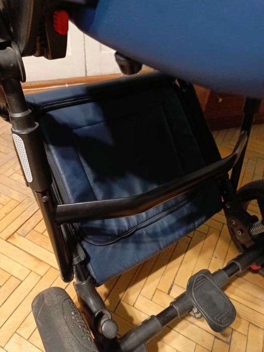 Продам дитячий візок Bair