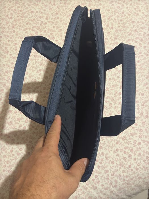 Mala computador Rivacase 8221.   13,3 azul