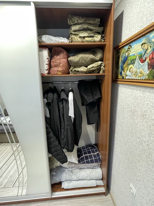 Шафа купе,як нова.