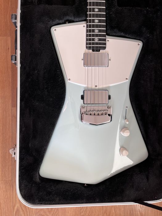 Ernie Ball Music Man St. Vincent HH