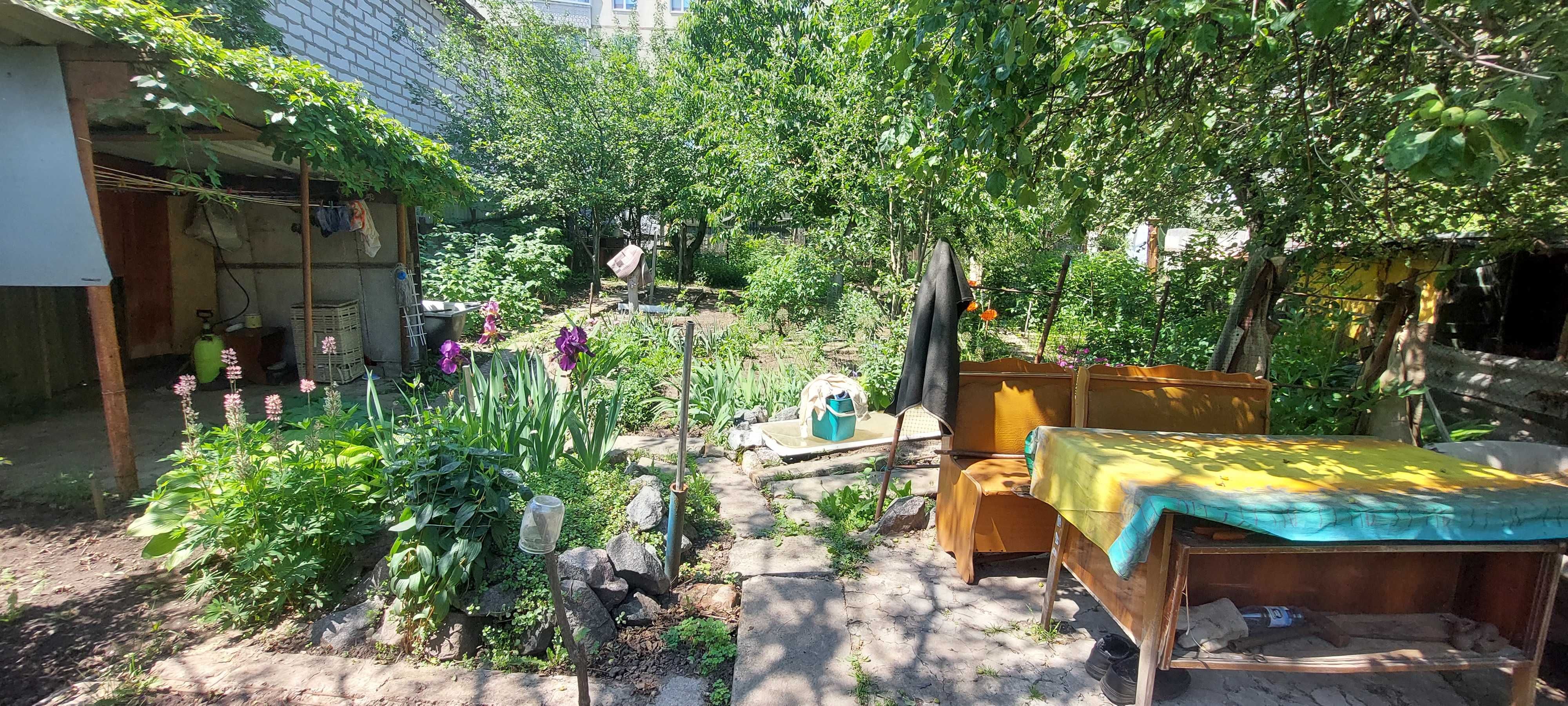 Продам отличный кирпичный дом с участком 6 соток. Можно по сертификату