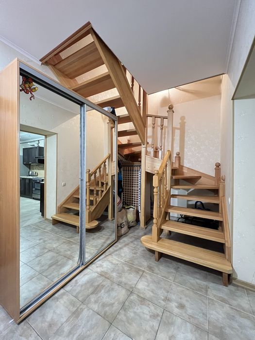 ЖК СОФІЯ 3 кімнатна,Дворівнева,Мінімальне оформлення,вул.Лесі Українки