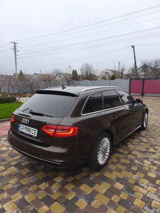 Ауді А4 В8 універсал