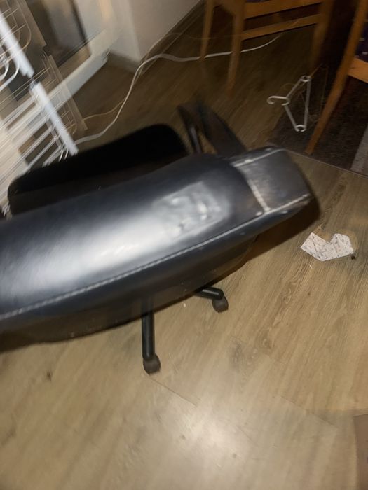 Krzeslo biurowe czarne