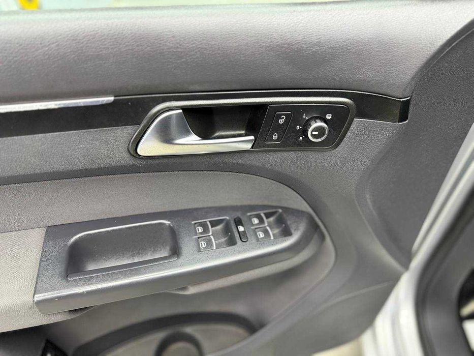 Volkswagen Touran 2012