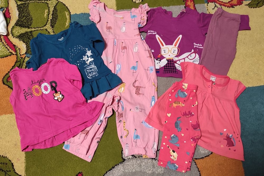 Набір літніх речей костюм, пісочник, комбінезон, кофтинки74 розмір