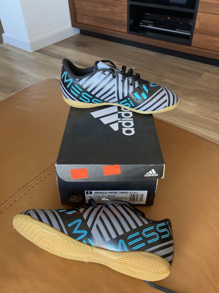 Buty do piłki nożnej Adidas roz. 35,5