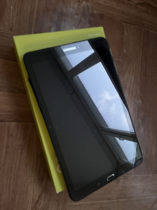 Планшет Samsung Galaxy Tab E SM-T560