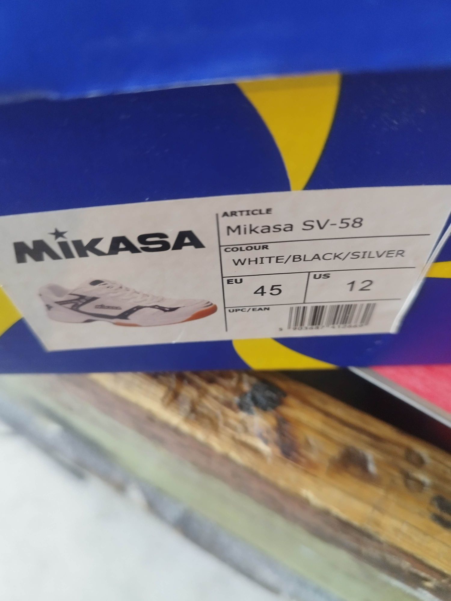 Mikasa nowe Buty do siatkówki, piłki noznej halowej