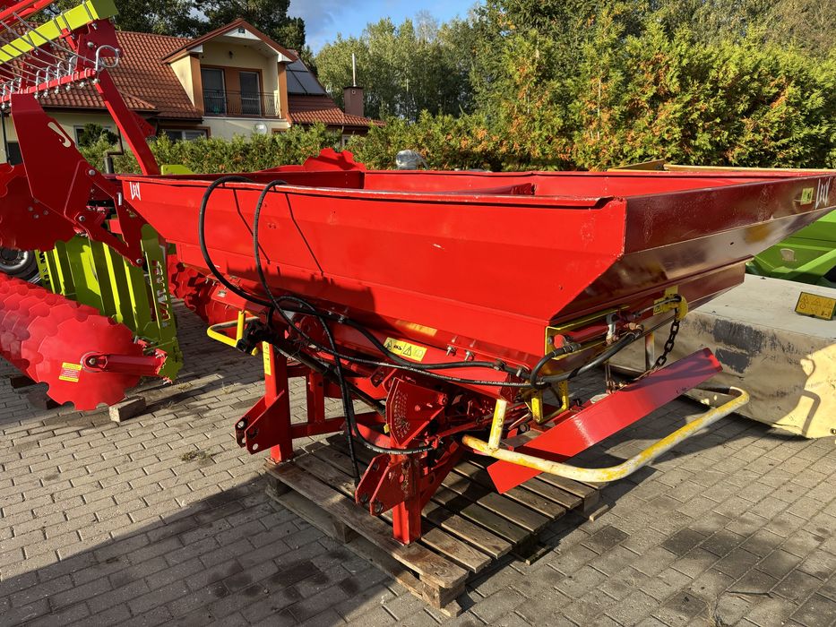 Rozsiewacz nawozów LELY Centerliner Kuhn siewka nawozu siewnik Rauch