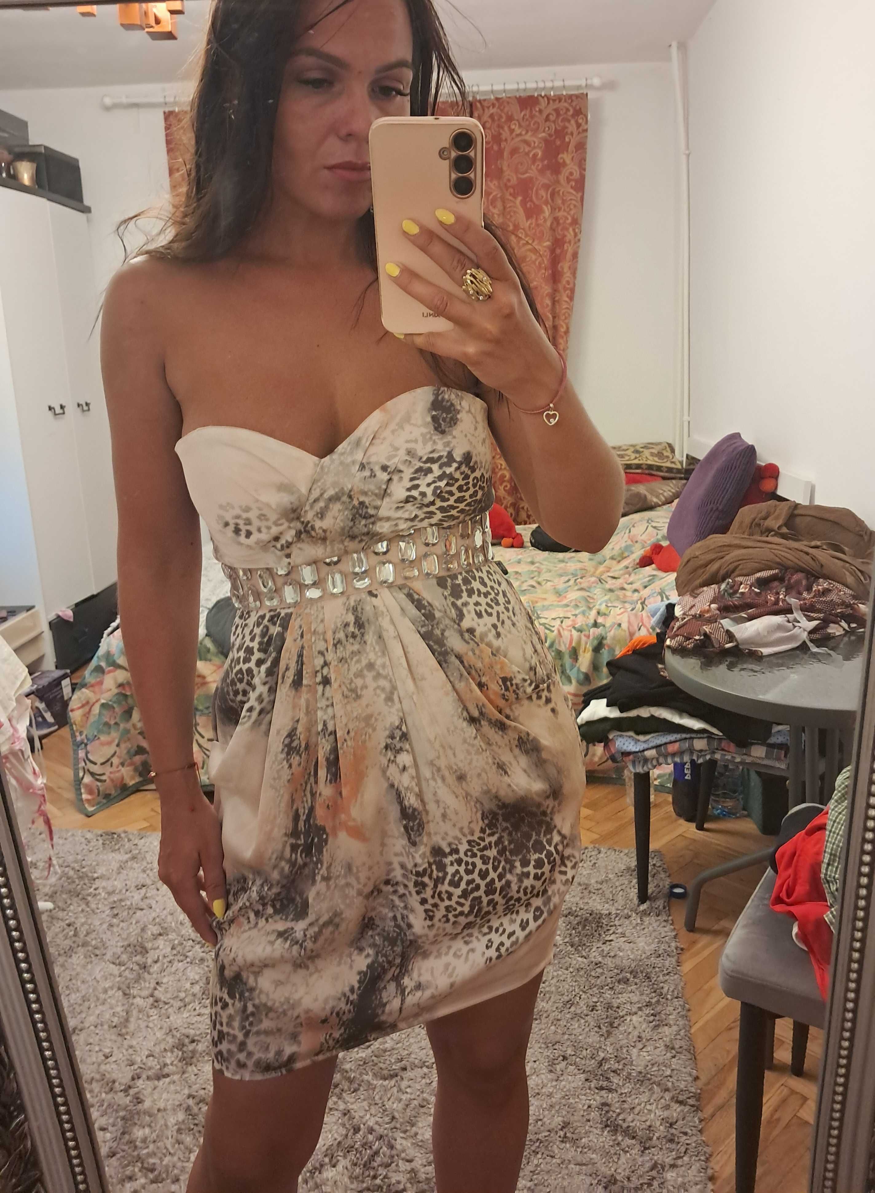 Pastelowa letnia sukienka firmy Jarlo rozm. S