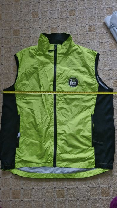 Продаю новый жилет  светоотражательный