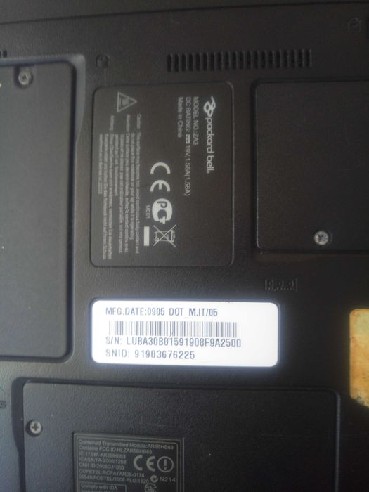 нетбук Packar bell