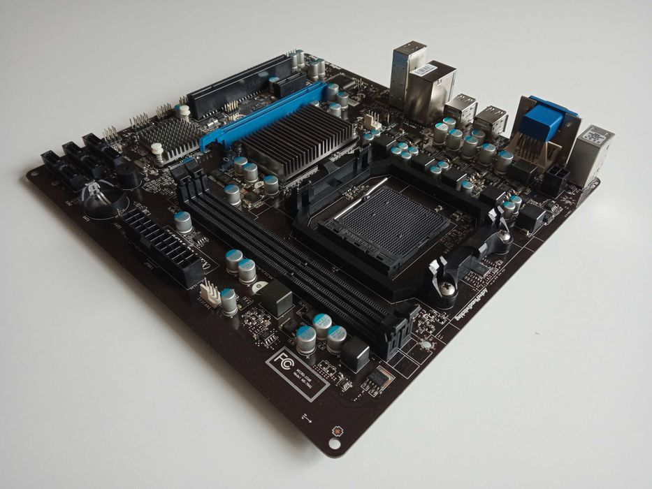 Płyta główna MSI 760GM-P34 (FX), socket AM3+, DDR3, USB 2.0, SATA II