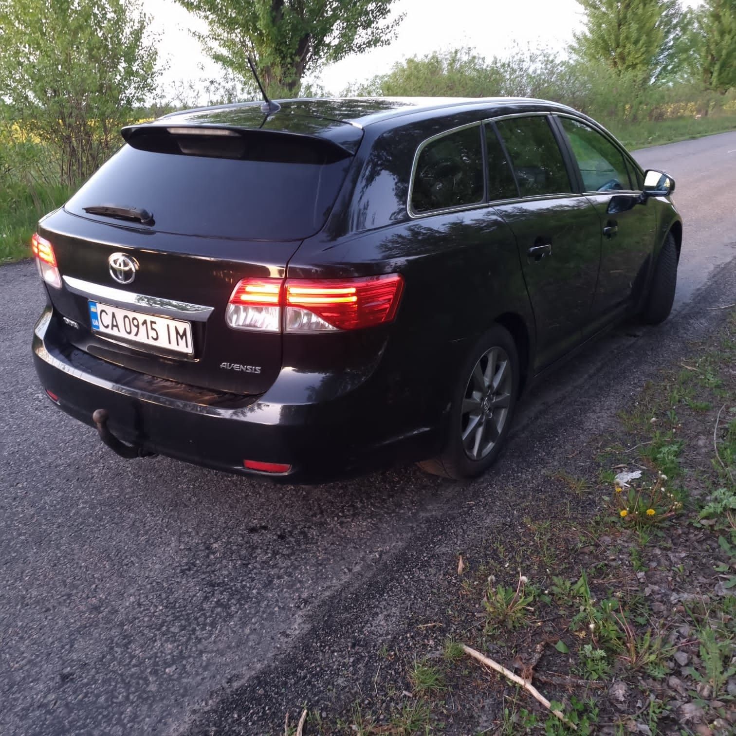 Срочно продам Toyota Avensis