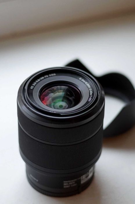 Sony FE 28-70mm f/3.5-5.6 OSS