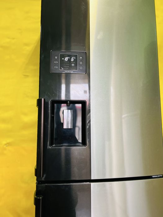 Двухкамерный холодильник LG GW-F499BNKZ, Inverter NoFrost