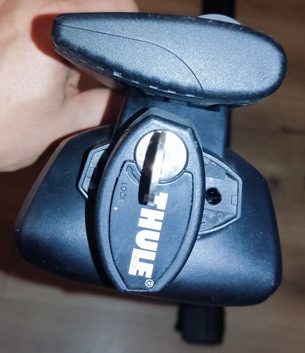 Bagażnik dachowy Thule Stopy Rapid System 757 belki  WingBar Evo