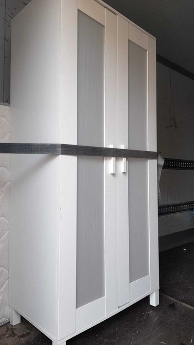 Roupeir branco ikea