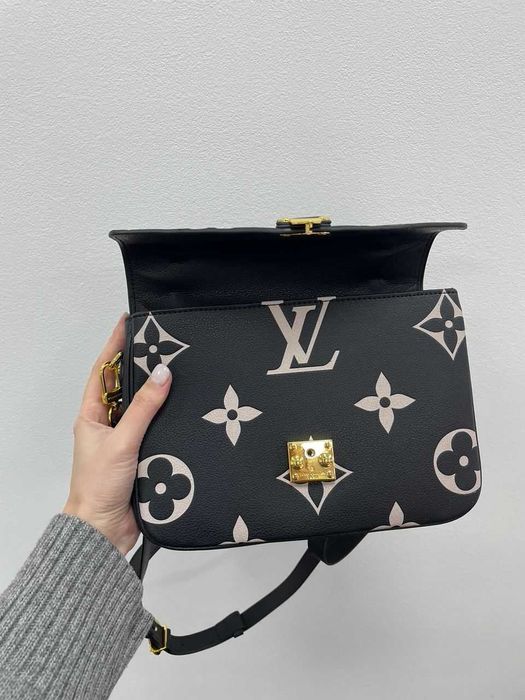 Сумка Louis Vuitton Pochette Métis Black Monogram Empreinte G LUXE