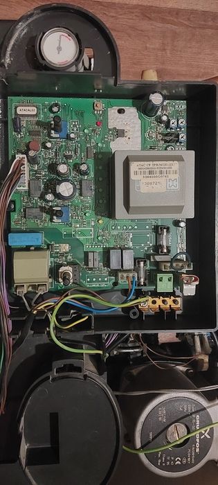 Котел двоконтурний димохідний chaffoteaux & maury elexia comfort 24 cf