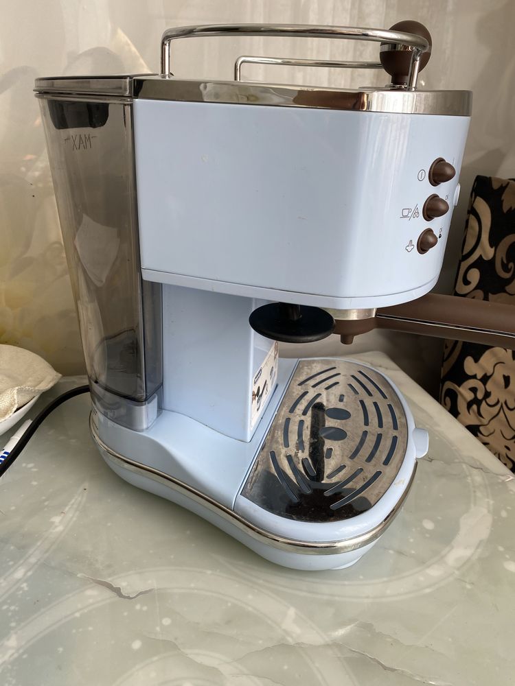 Кофе машина Delonghi