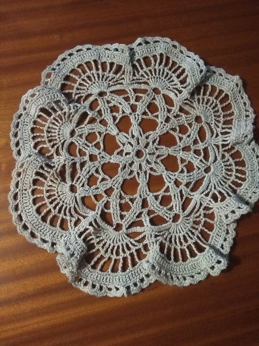 Салфетка вязанная