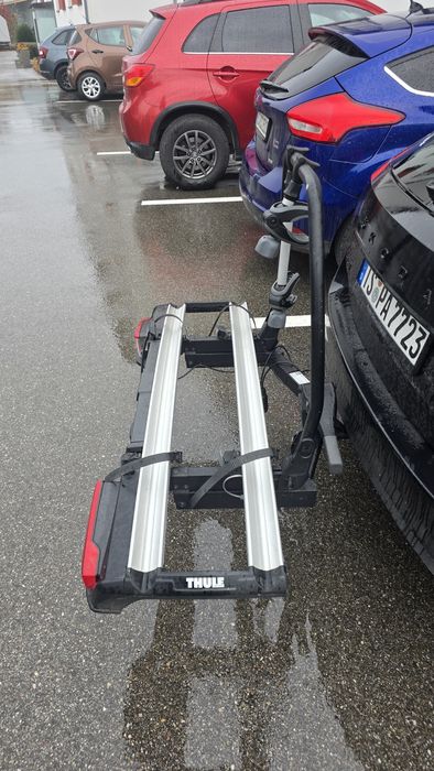 Bagażnik rowerowy Thule VeloSpace 917/938 na dwa rowery