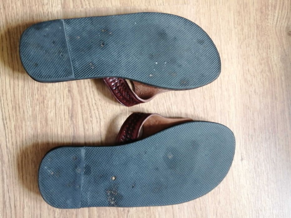 Sandálias de couro africanas