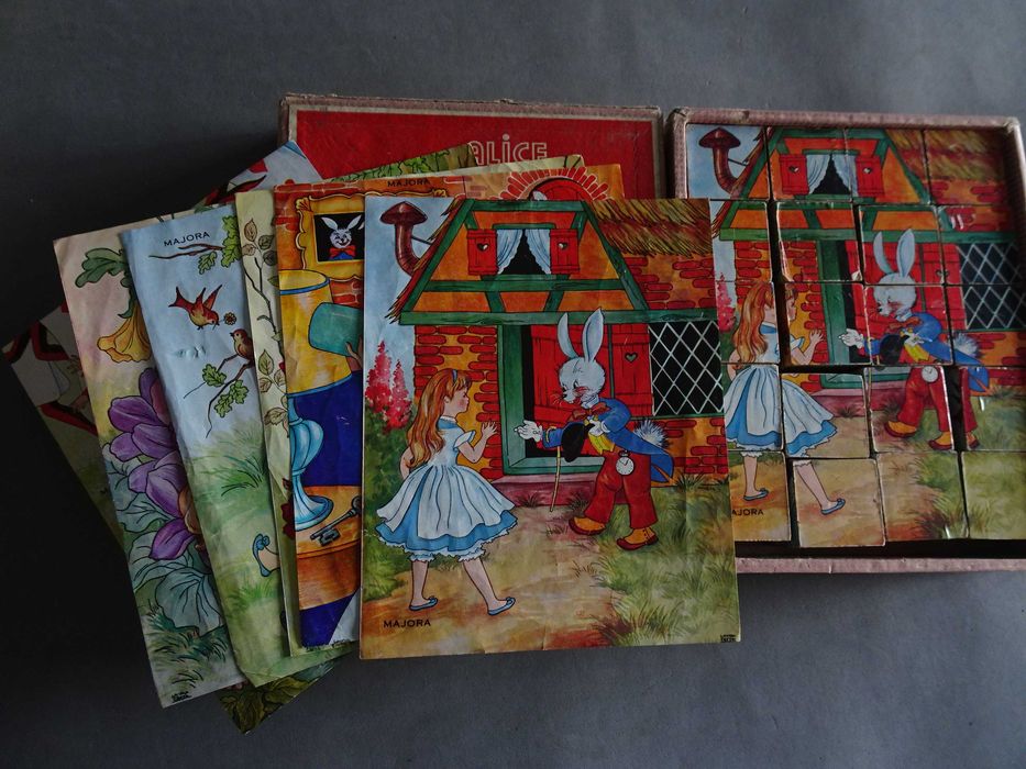Antigo jogo da Majora - Alice no País das Maravilhas (20 cubos madeira