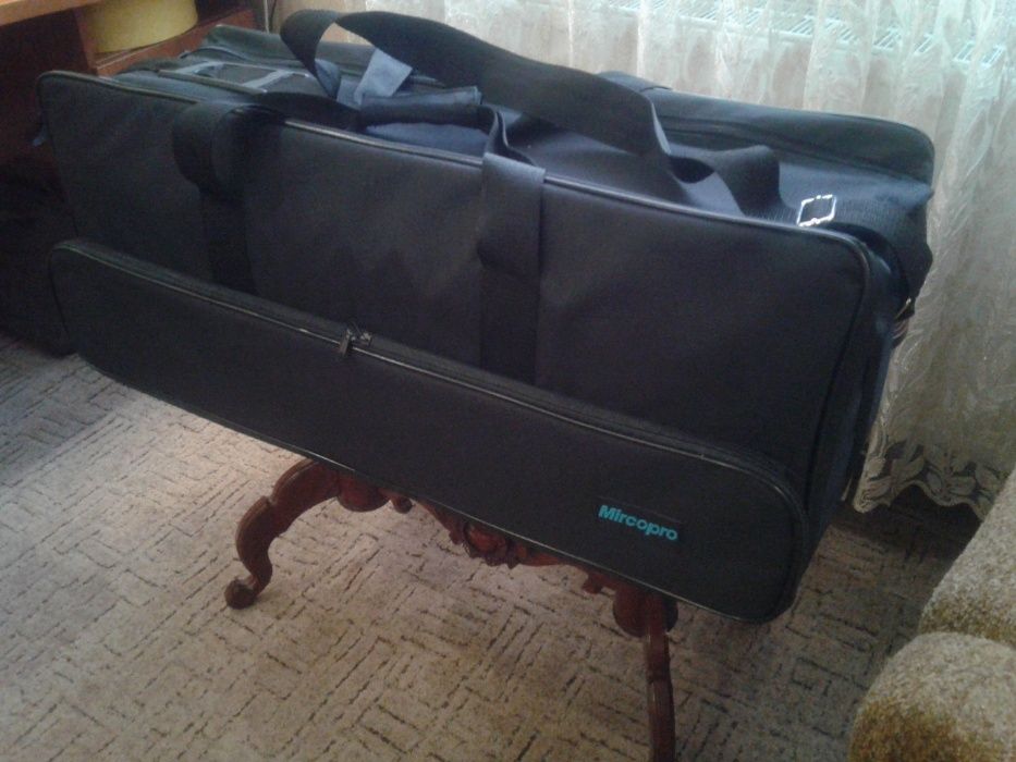 ПРОДАМ освещение для фото студии