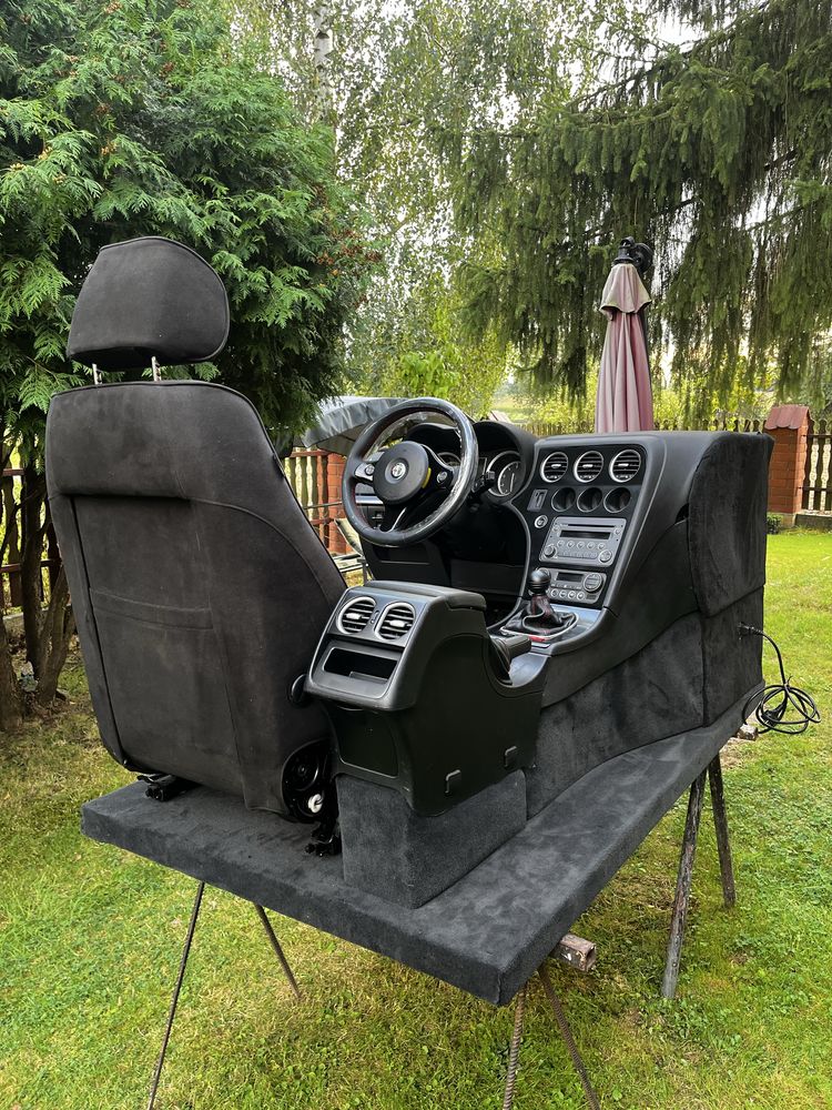 Stanowisko do nauki Jazdy OSK Alfa Romeo SIMRACING SIMRIG