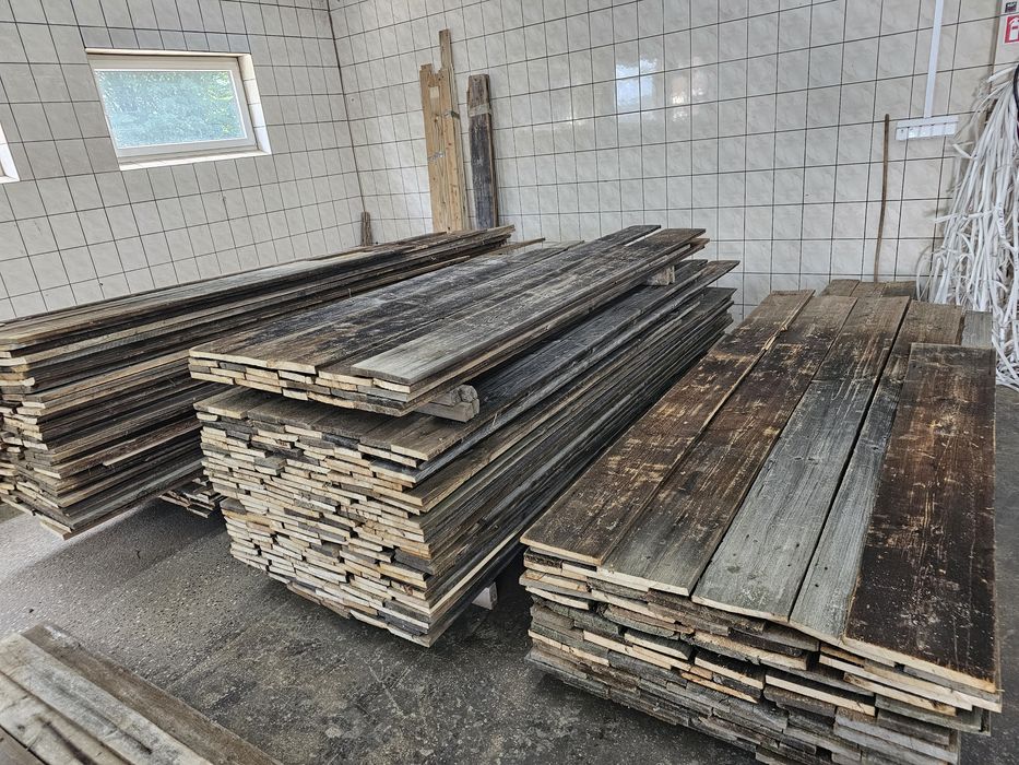 Stare deski z demontażu