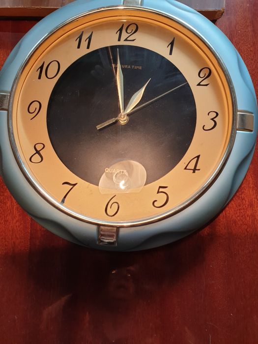 Часы настенные круглые бирюзовый окаймление