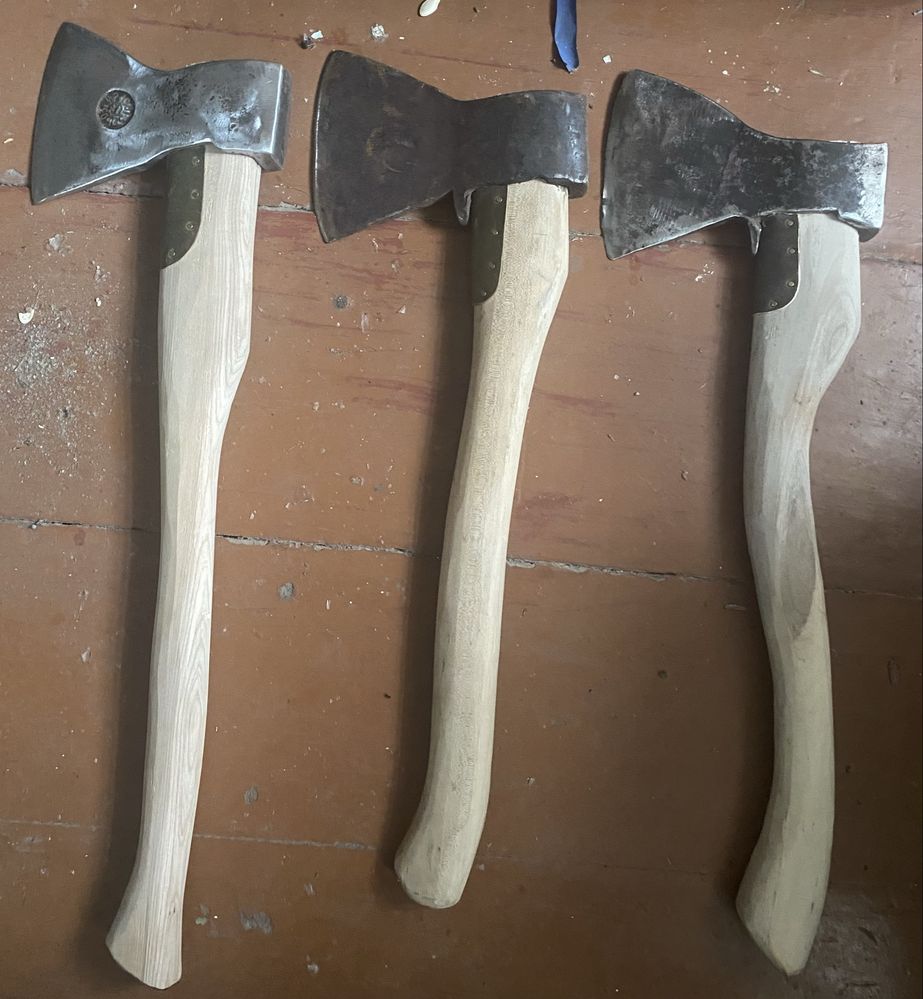 Продам великі сокири