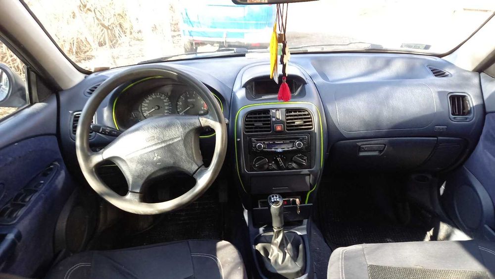 Продам Mitsubishi charisma