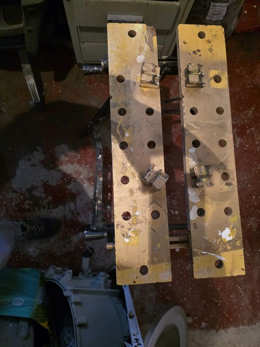 Mesa para fazer varios trabalhos