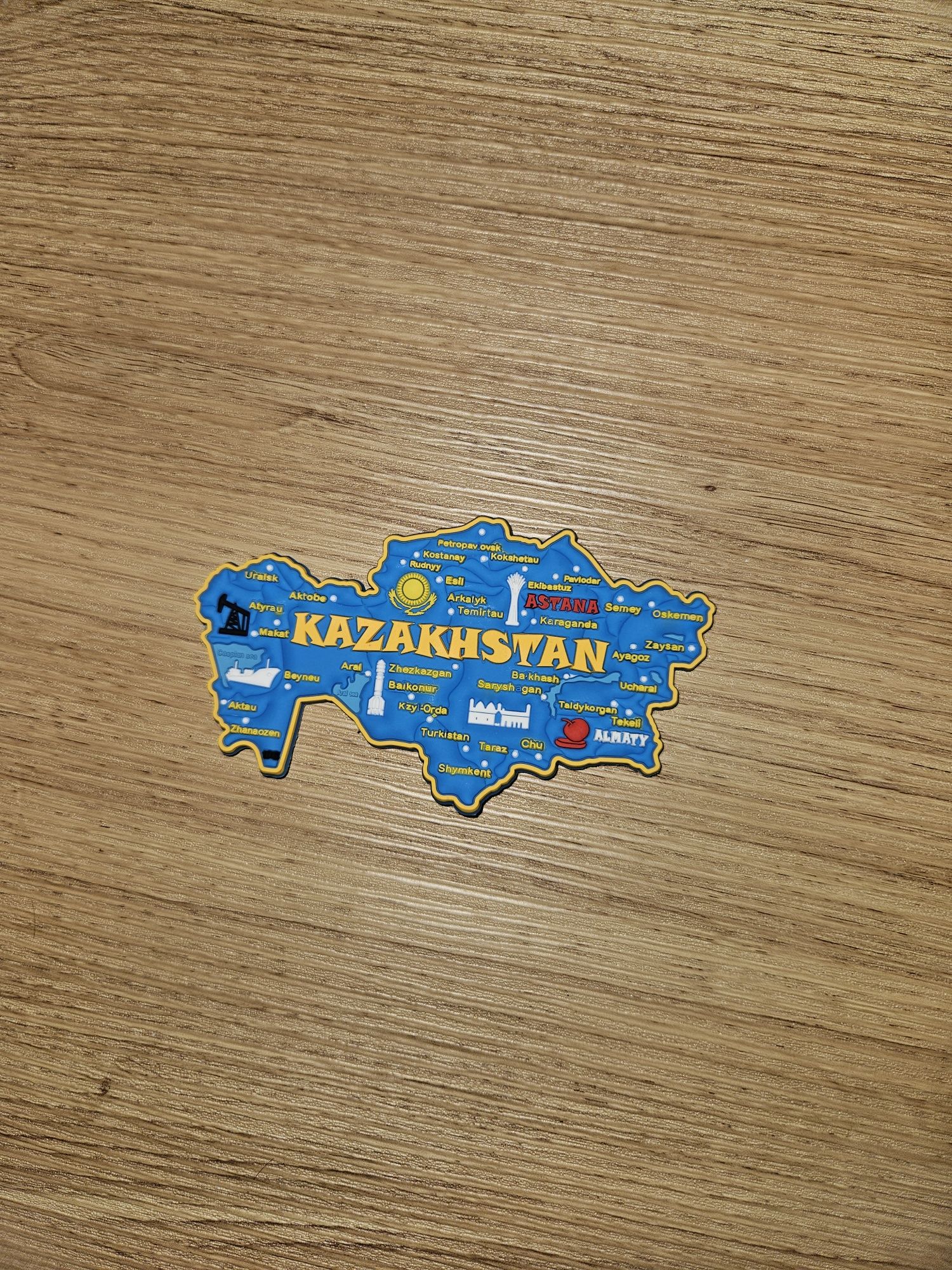 4 magnesy na lodówkę