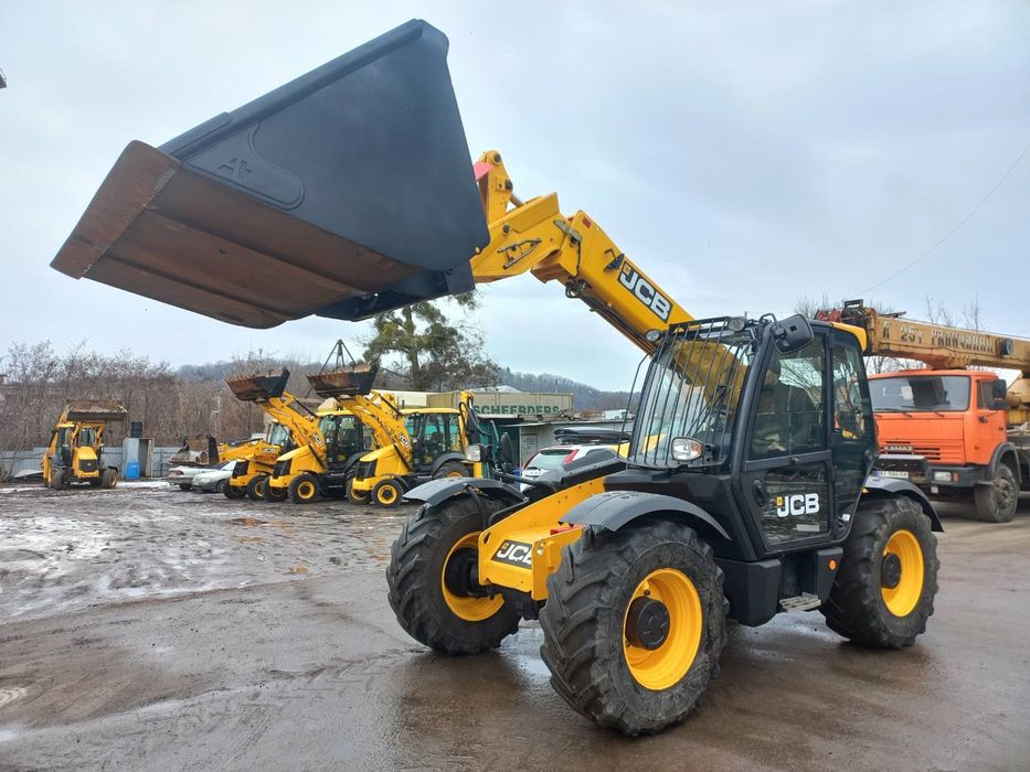 Услуги экскаватора 3cx. Полноповоротник. Вывоз мусора Газон 5т. Камаз