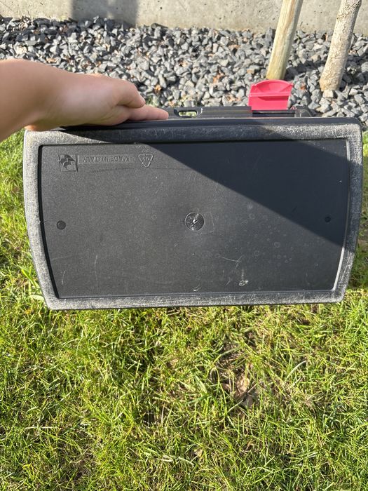 Skrzynka konna czarno- fuksjowa z tacką