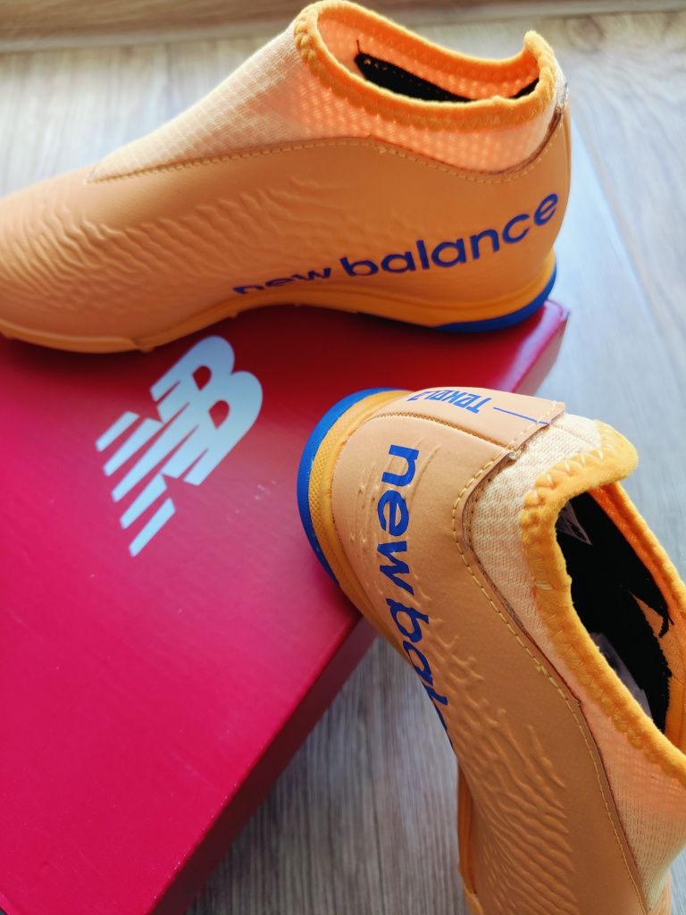 Buty piłkarskie dziecięce New Balance NOWE!