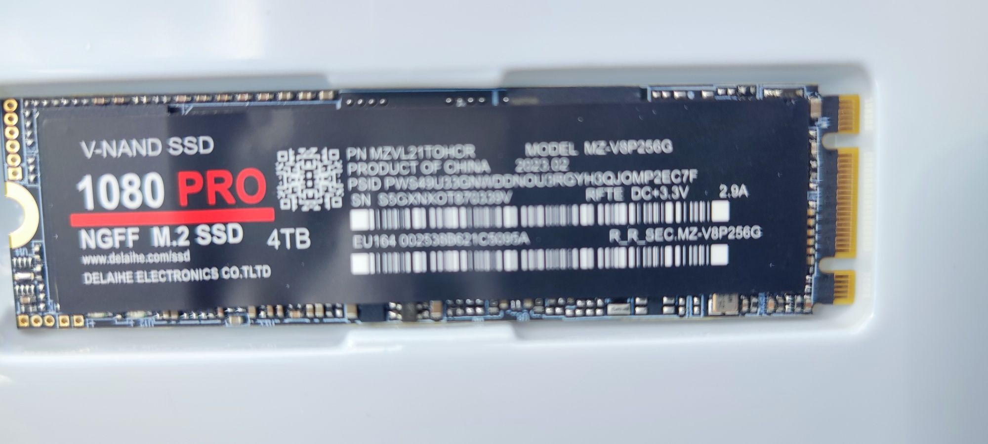 Dysk SSD NGFF M.2  4TB