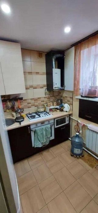 Продам 3 к. кв з кап. ремонтом Баварія (Бавария)