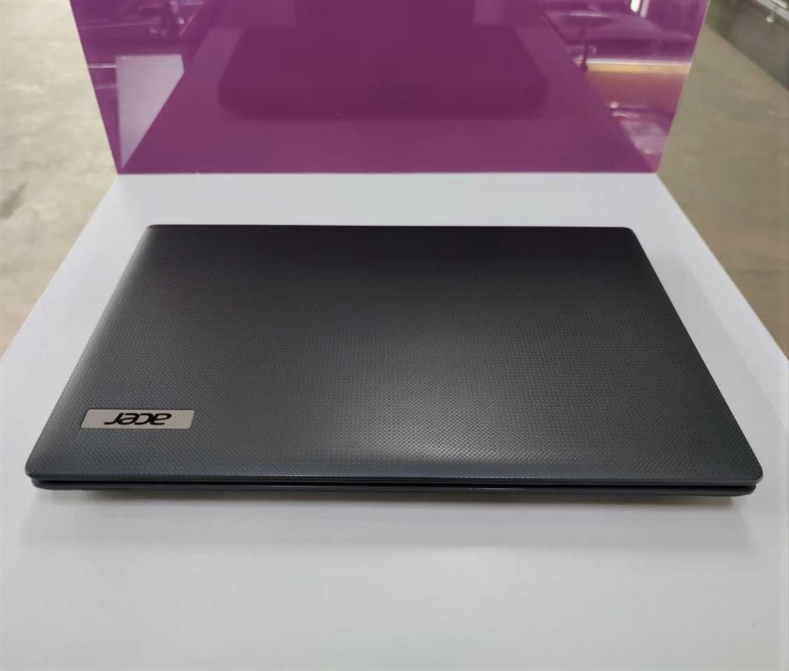 Ноутбук Acer Aspire 5250 / 15.6" (1366x768) AMD E-300 / 4 GB/500GB HDD
