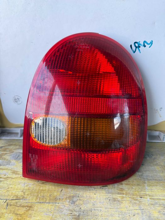 Farolim traseiro Direito e Esquerdo Opel Corsa B