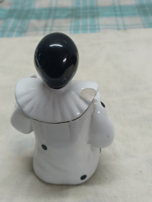 Pierrot pequeno loiça